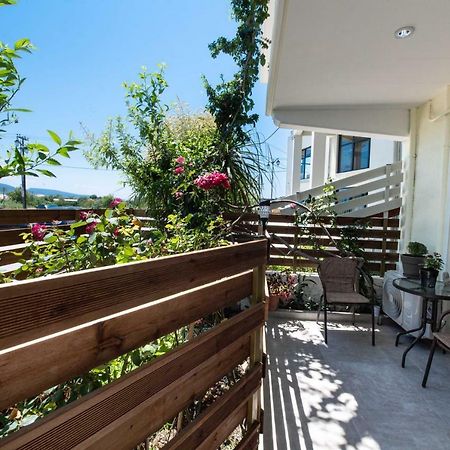 F City Apartments Lefkáda 外观 照片